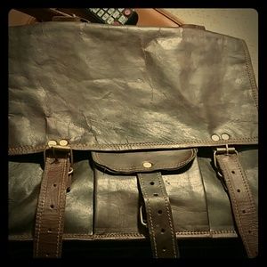 Classic all leather messenger ba