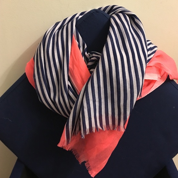 Oversized gorjana scarf - Picture 1 of 2