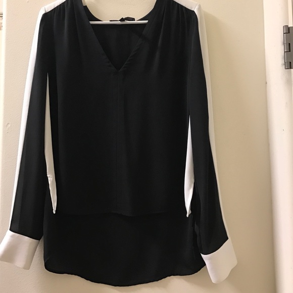 Black And White Blouse By BCBGMaxAzria - Picture 1 of 3