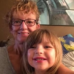 Meet your Posher, Caroline