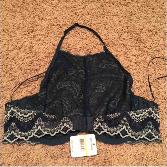 Free People scalloped Venus Rising halter bra - Picture 4 of 4