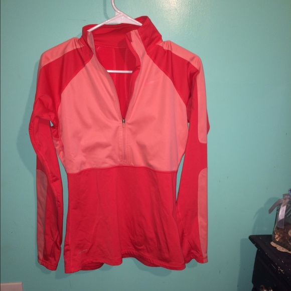 Nike Tops - Nike Pro quarter zip up