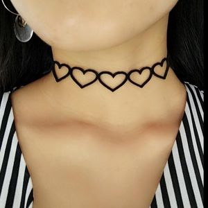 Heart shaped choker