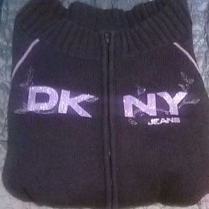 DKNY  purple sweater in excellent condition
