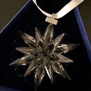 swarovski christmas ornament ❄️🎄 $75 retail
