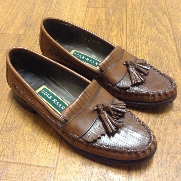 Cole Haan Shoes - Cole Haan leather tassel loafers