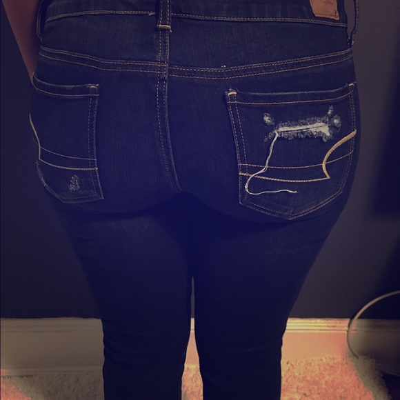 dark blue american eagle jeans