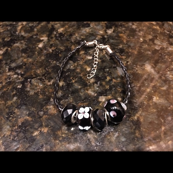 Braclets - Picture 4 of 4