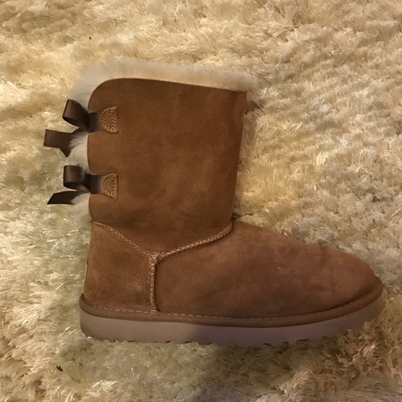 Tan Bow Uggs