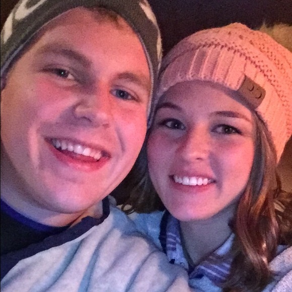 Meet your Posher, Taylor - Picture 1 of 1