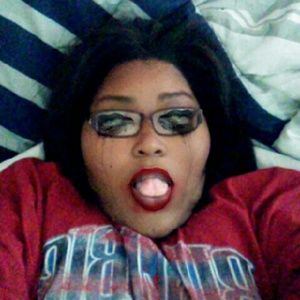 Meet your Posher, Ebony