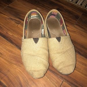Tan burlap TOMS