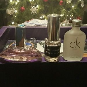 Lot 3 travel size perfumes 0.5 - 0.33 ounces each