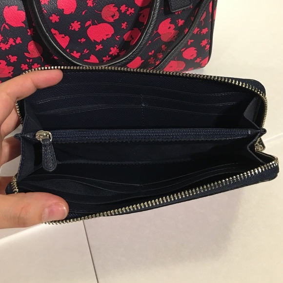 ❤️Coach Satchel and Wallet Set❤️ - Picture 2 of 4