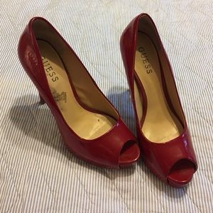 Red pumps