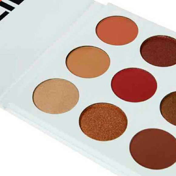 Kylie eye shadow