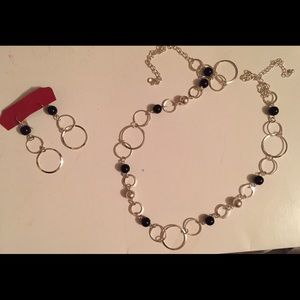 Necklace earring set
