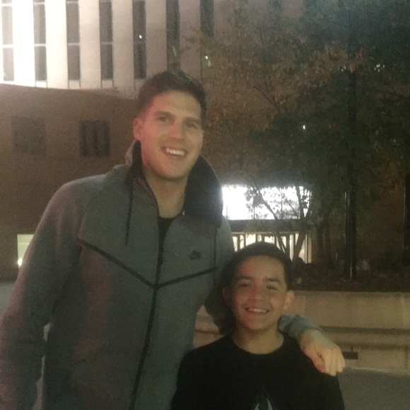 Meet your Posher, Jonathan