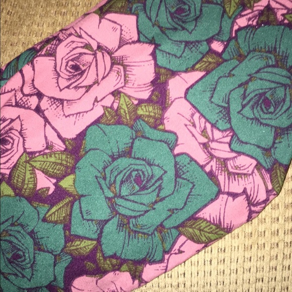 Roses by LulaRoe
