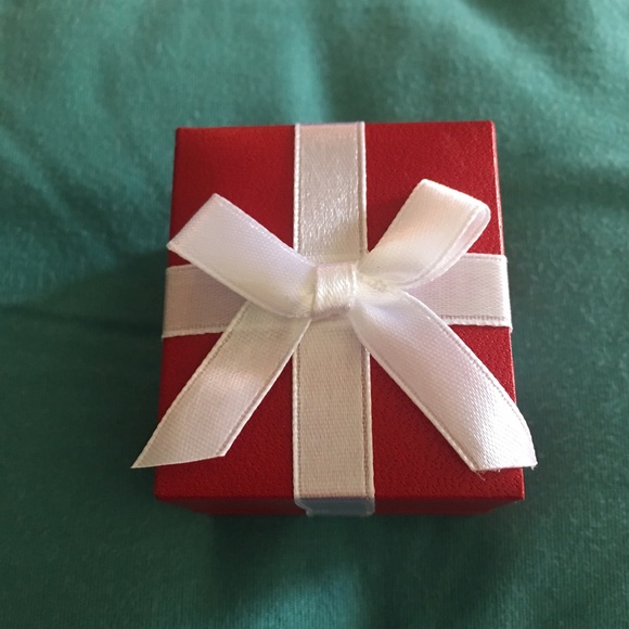 Gold Studded Earrings - Picture 2 of 3