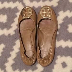 Size 9 tan Tory Burch Reva flats