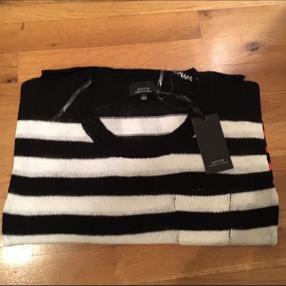 🆕🆒❗️NEW ARRIVAL❗️😍Coral color block Sweater😍 - Picture 4 of 4