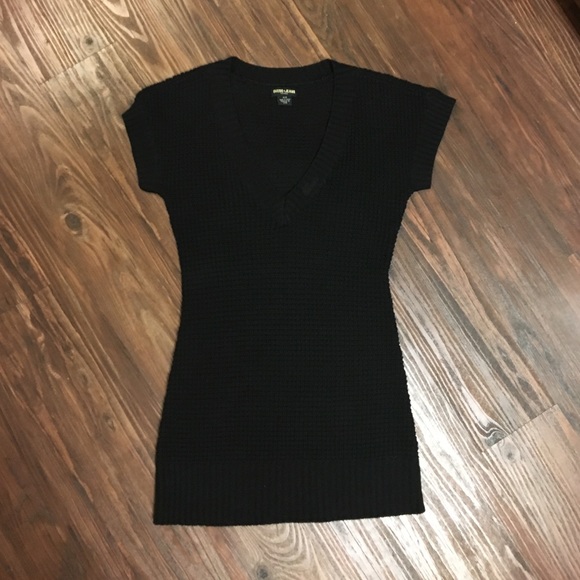 GUESS sweater
