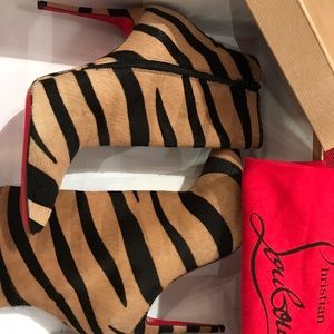 Christian Louboutin So Kate Booty 100 Pony