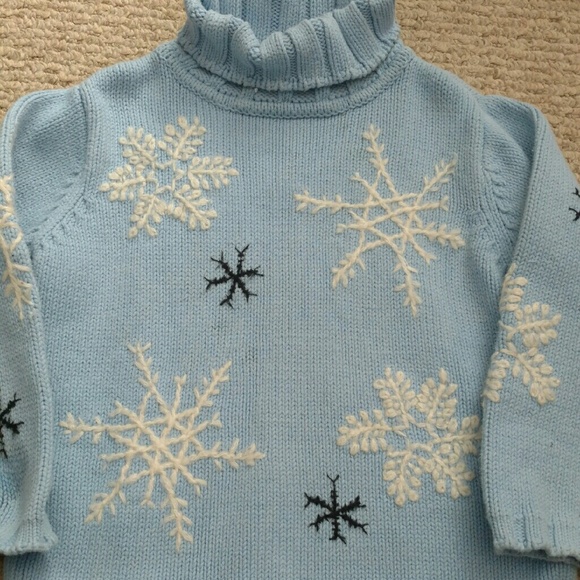 Hanna Anderson snowflake sweater size 110
