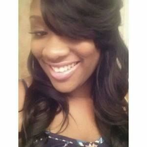 Meet your Posher, Monique