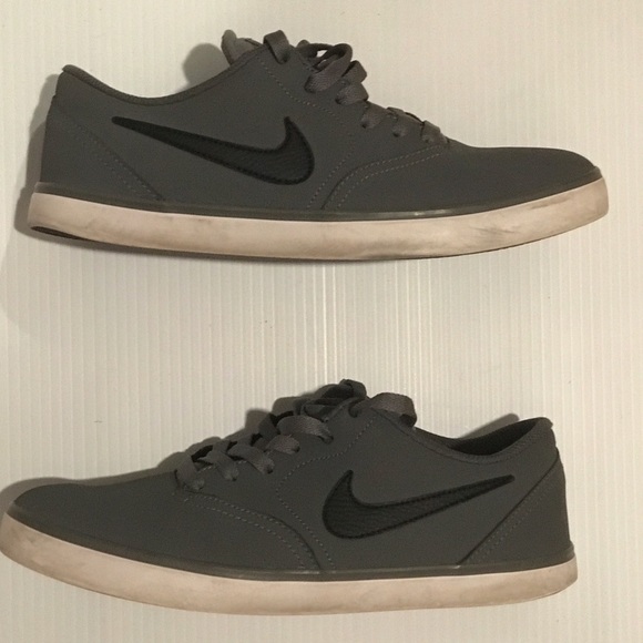 Nike Other - Nike SB check skate shoes