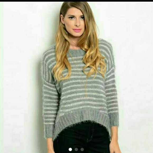 New grey and white fuzzy sparkle sweater - Picture 1 of 3