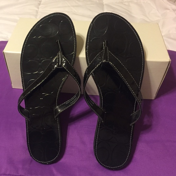 Coach flip flops