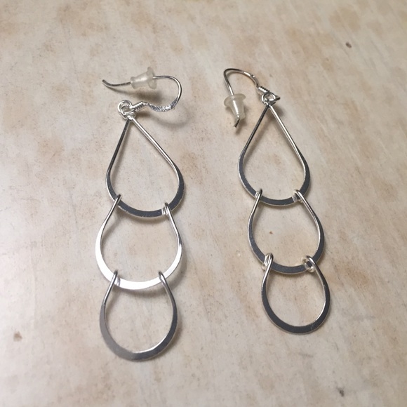 Silver hanging drop earrings - Picture 2 of 2
