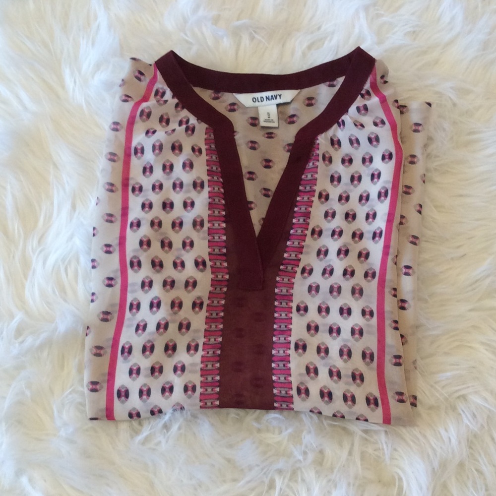 Med Old Navy Wine Colored Top, EUC