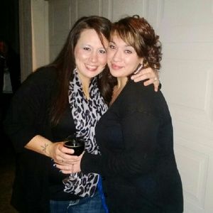 Meet your Posher, Casandra