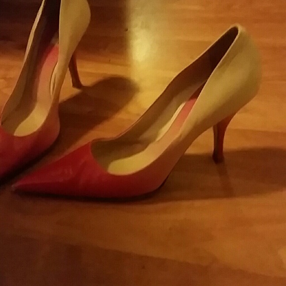 Prada Shoes: - Picture 2 of 4