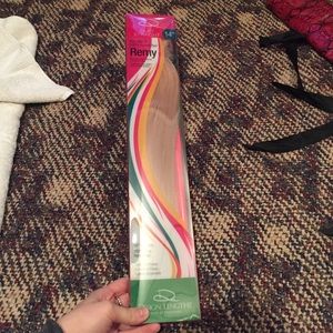 Hair extensions, brand new never worn!