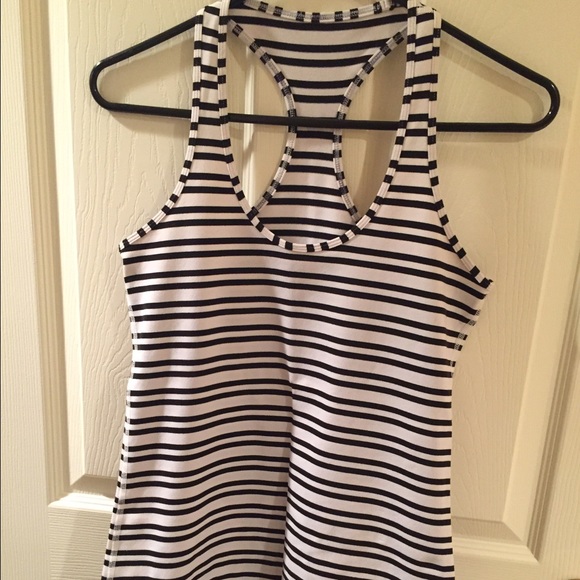 Lululemon cool racerback tank size 8