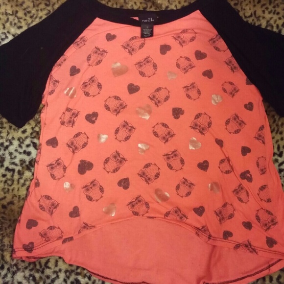 Rue 21 t-shirt owls and gold hearts