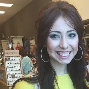 Meet your Posher, Jessica