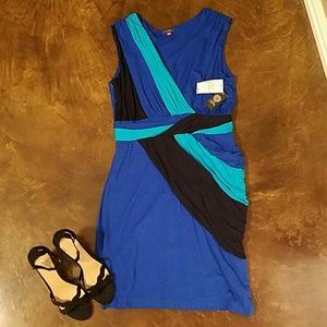 PRICE DROP! Vince Camuto blue goddess dress