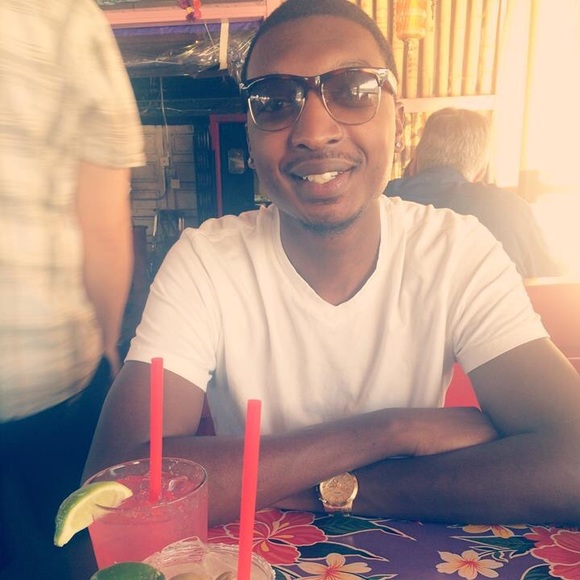 Meet your Posher, Eric - Picture 2 of 2