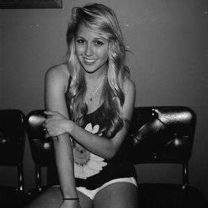 Meet your Posher, Ellie