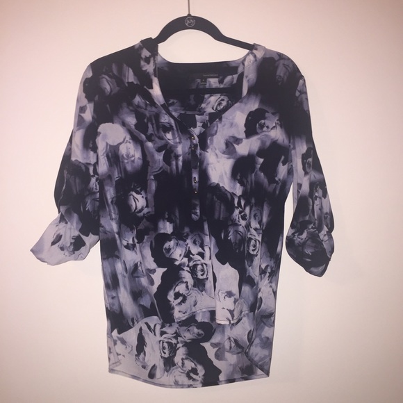 🎁BOGO!!🎁Floral Blouse