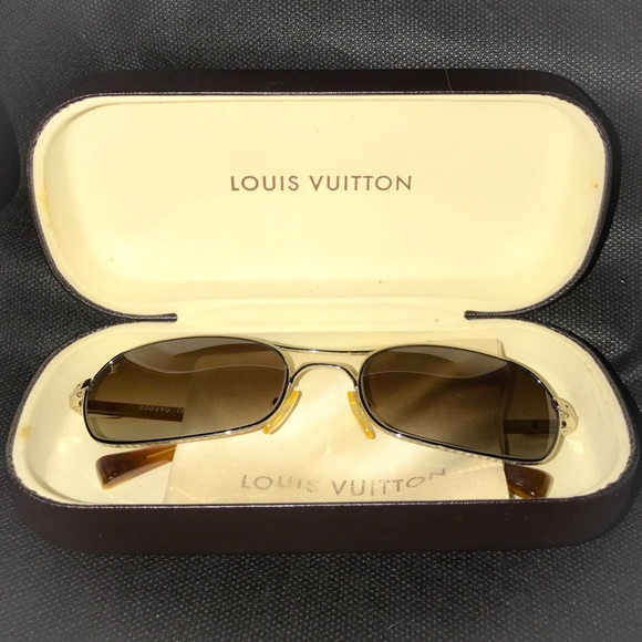 Louis Vuitton Sunglasses, Unisex (Z0039U)