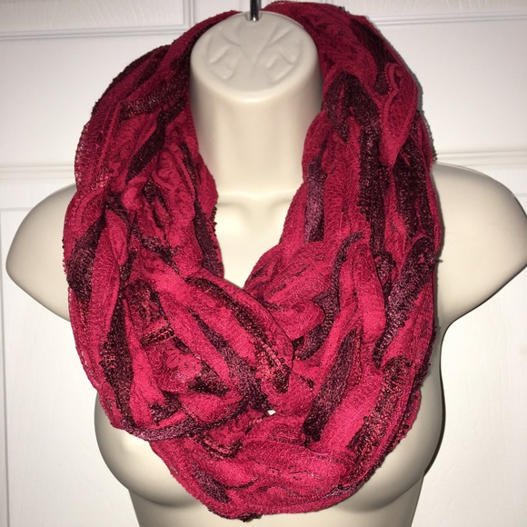 Accessories - NWT Handmade Arm Knit Red & Maroon Infinity Scarf