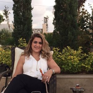 Meet your Posher, Alia