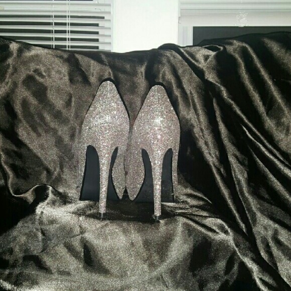 Carlos Santana Glitter Heels Size 8