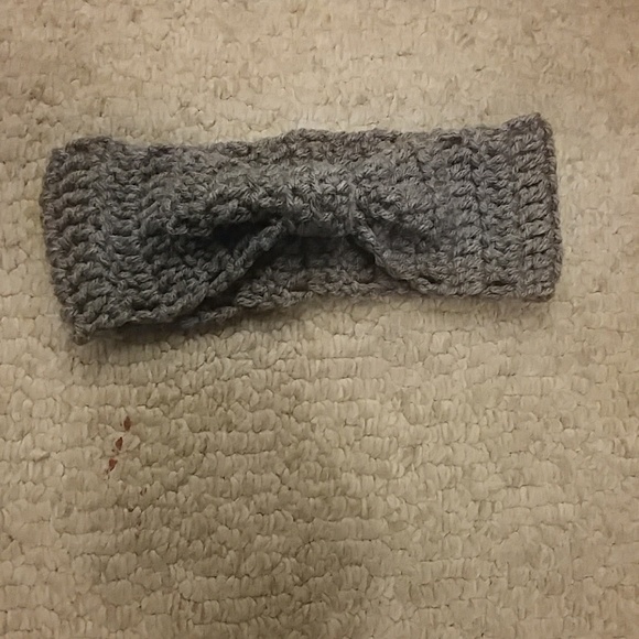 Head band bow